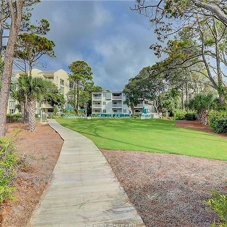 Oceanfront Villa Retreat: Beachside Luxury at Coligny Hilton Head Island Exterior photo