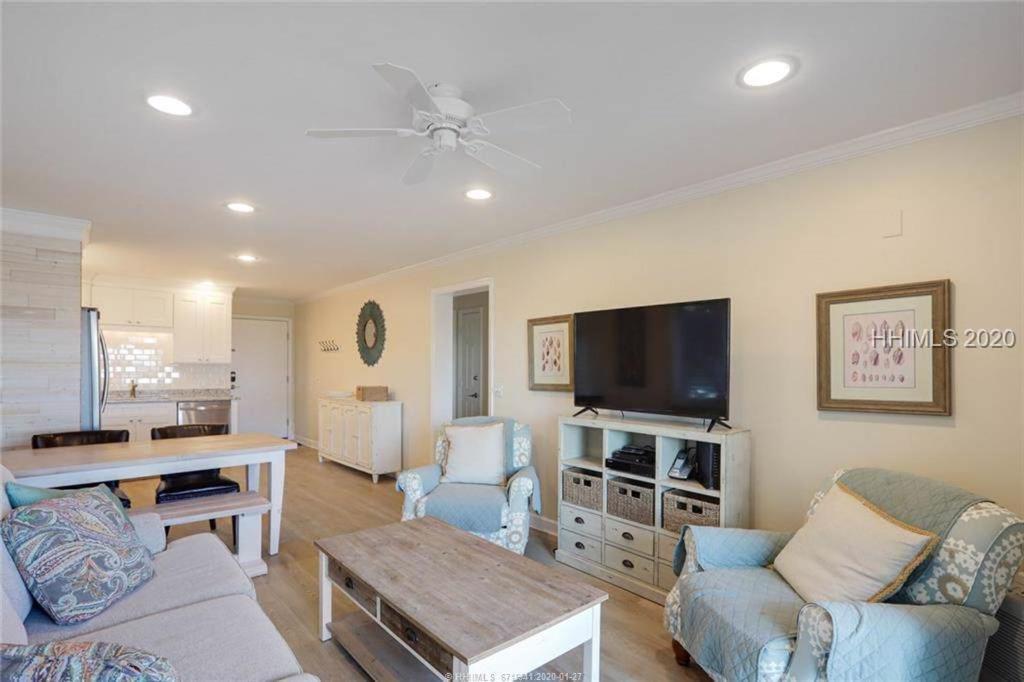 Oceanfront Villa Retreat: Beachside Luxury at Coligny Hilton Head Island Exterior photo