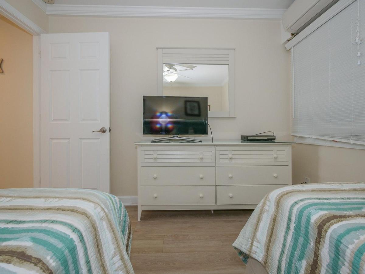 Oceanfront Villa Retreat: Beachside Luxury at Coligny Hilton Head Island Exterior photo